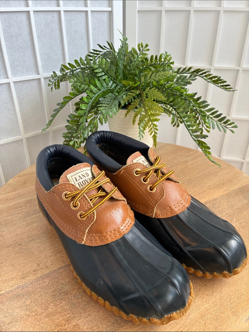 Land Rover Women's Navy Blue & Natural Leather Duck Boots in Size 7